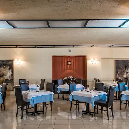 Готель Palace 5*