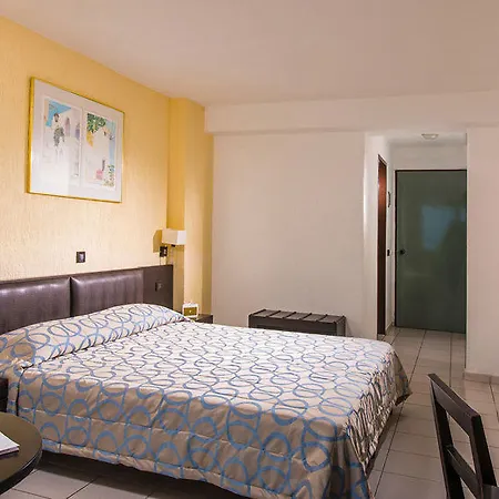 Palace Готель 5*