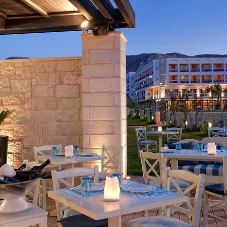 Готель Palace 5*