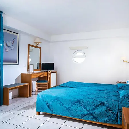 Palace 5*