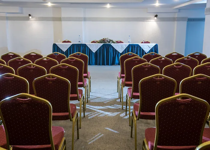 Отель Palace 5*